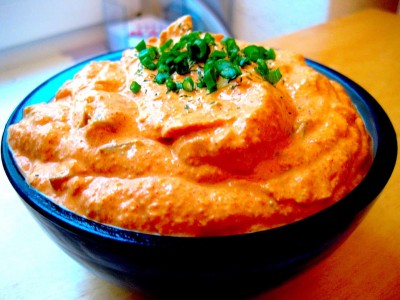 Receta del Liptauer, el queso de untar más sabroso