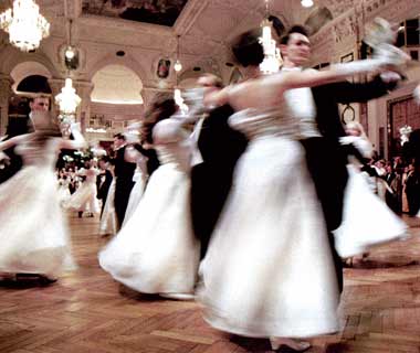 Aprende a bailar el vals vienés